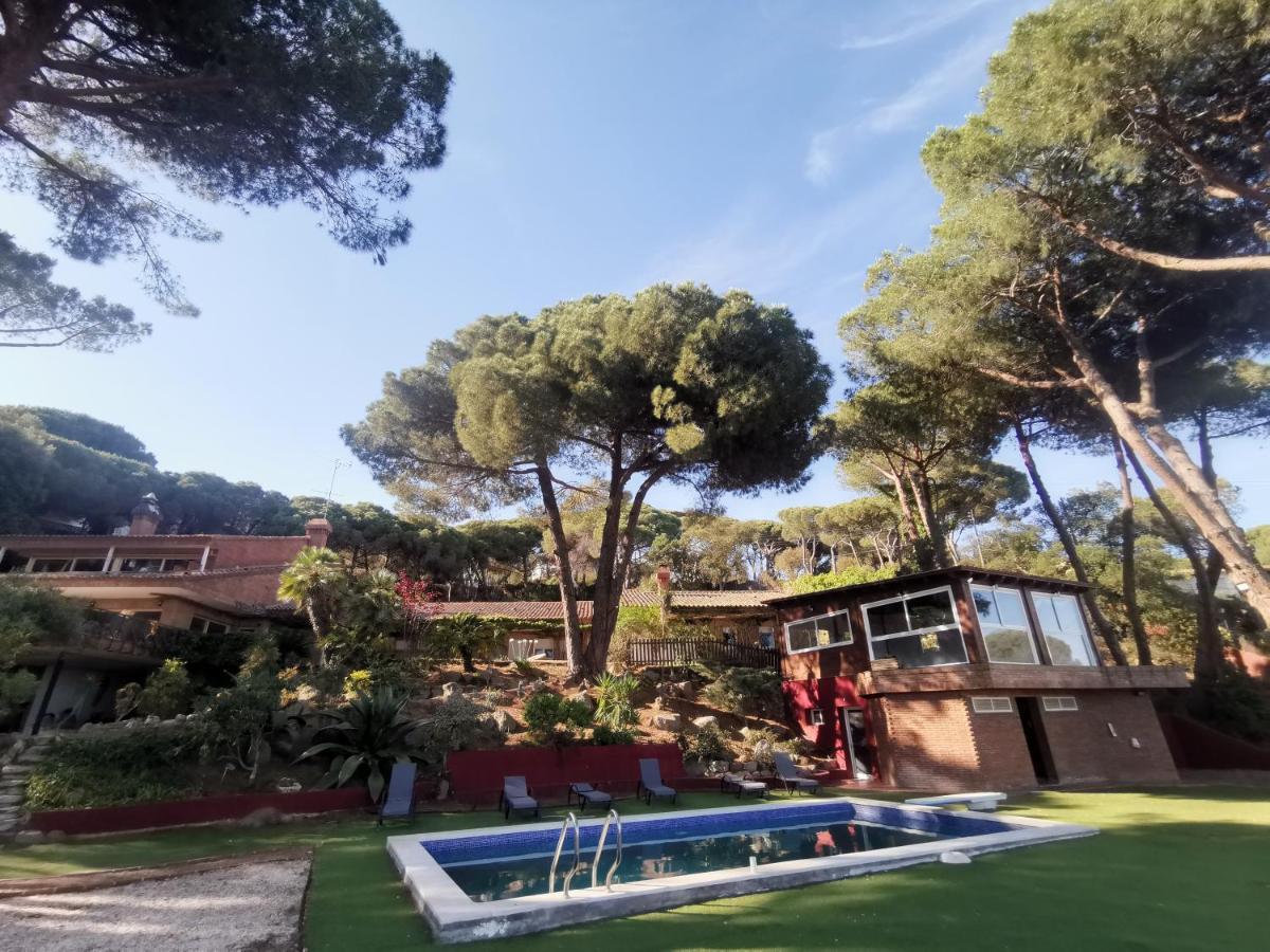 Villa Maresme & Villa Rosa Матаро Экстерьер фото