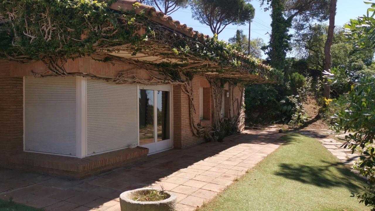 Villa Maresme & Villa Rosa Матаро Экстерьер фото