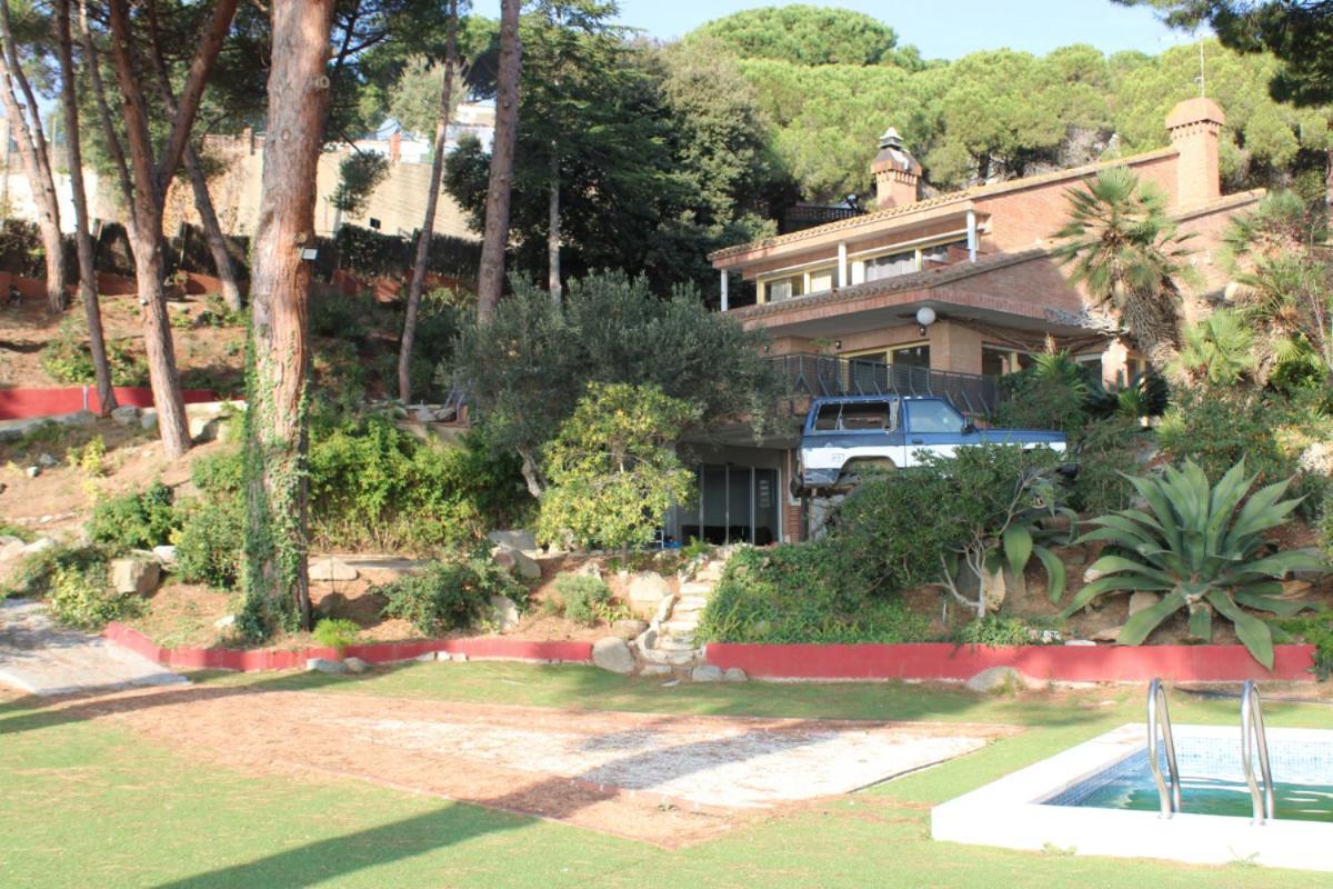 Villa Maresme & Villa Rosa Матаро Экстерьер фото