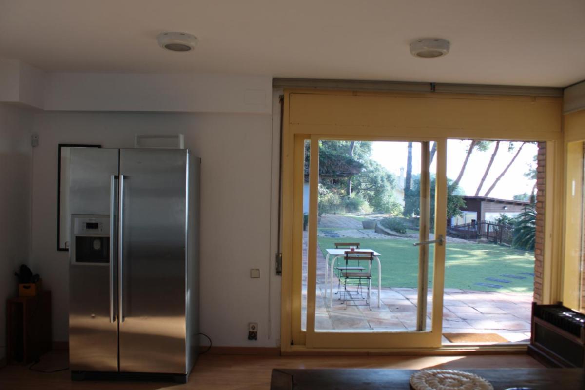 Villa Maresme & Villa Rosa Матаро Экстерьер фото