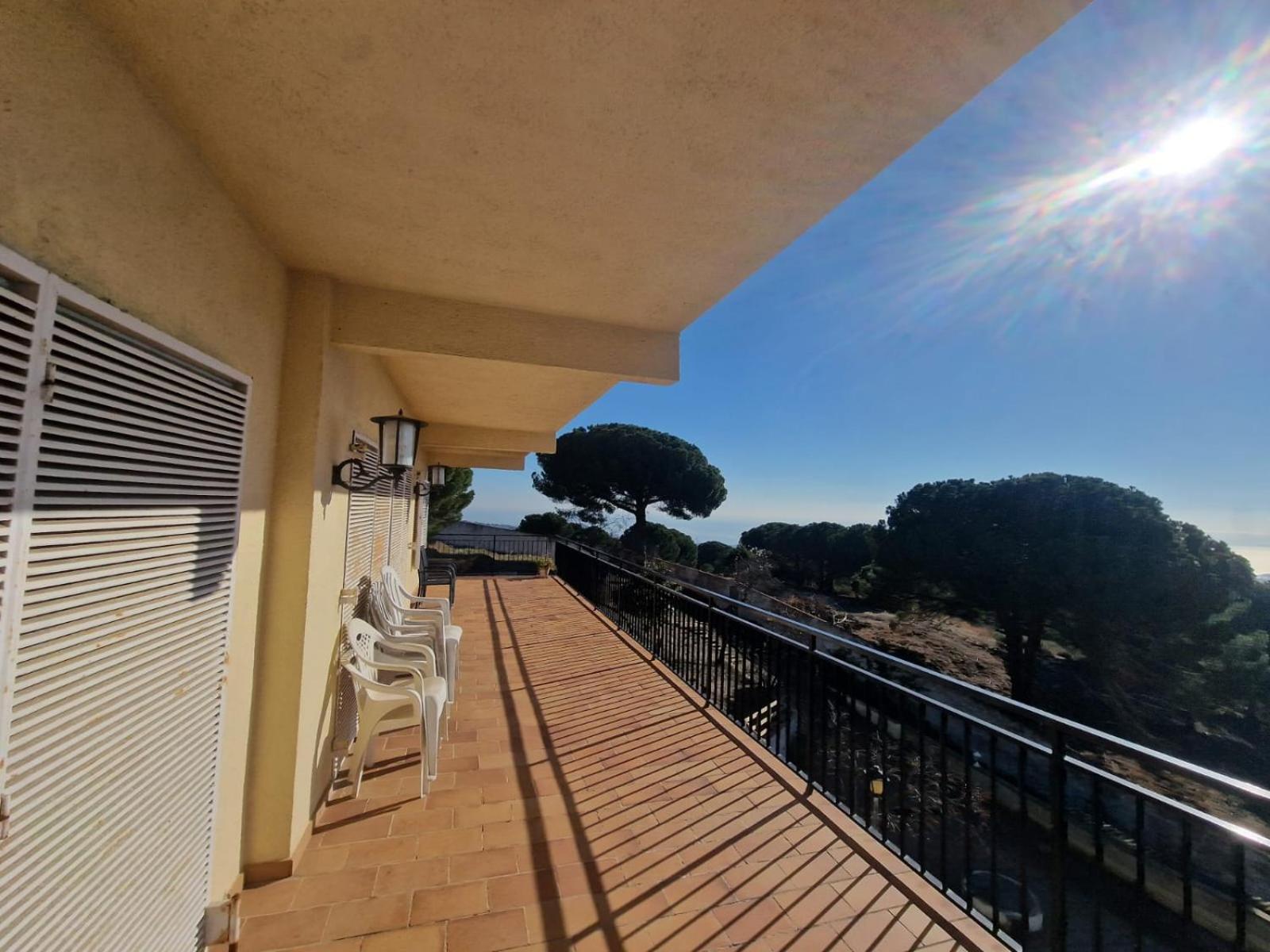 Villa Maresme & Villa Rosa Матаро Экстерьер фото