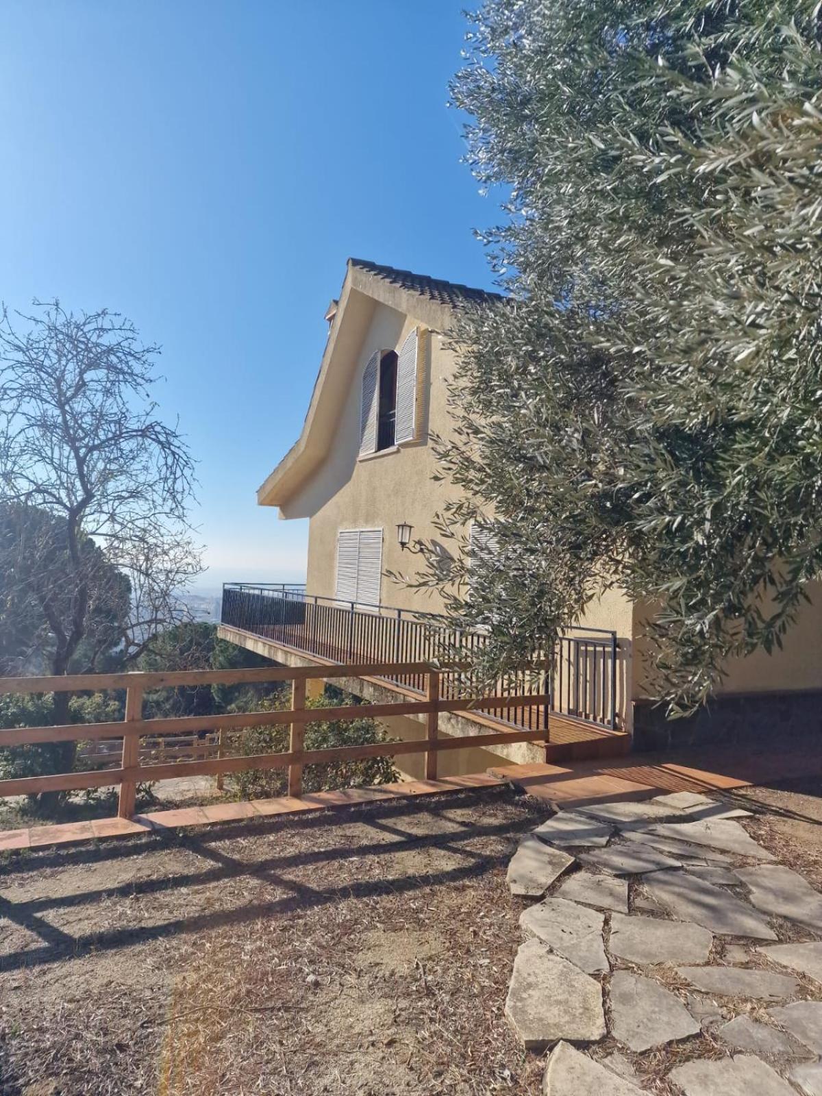 Villa Maresme & Villa Rosa Матаро Экстерьер фото