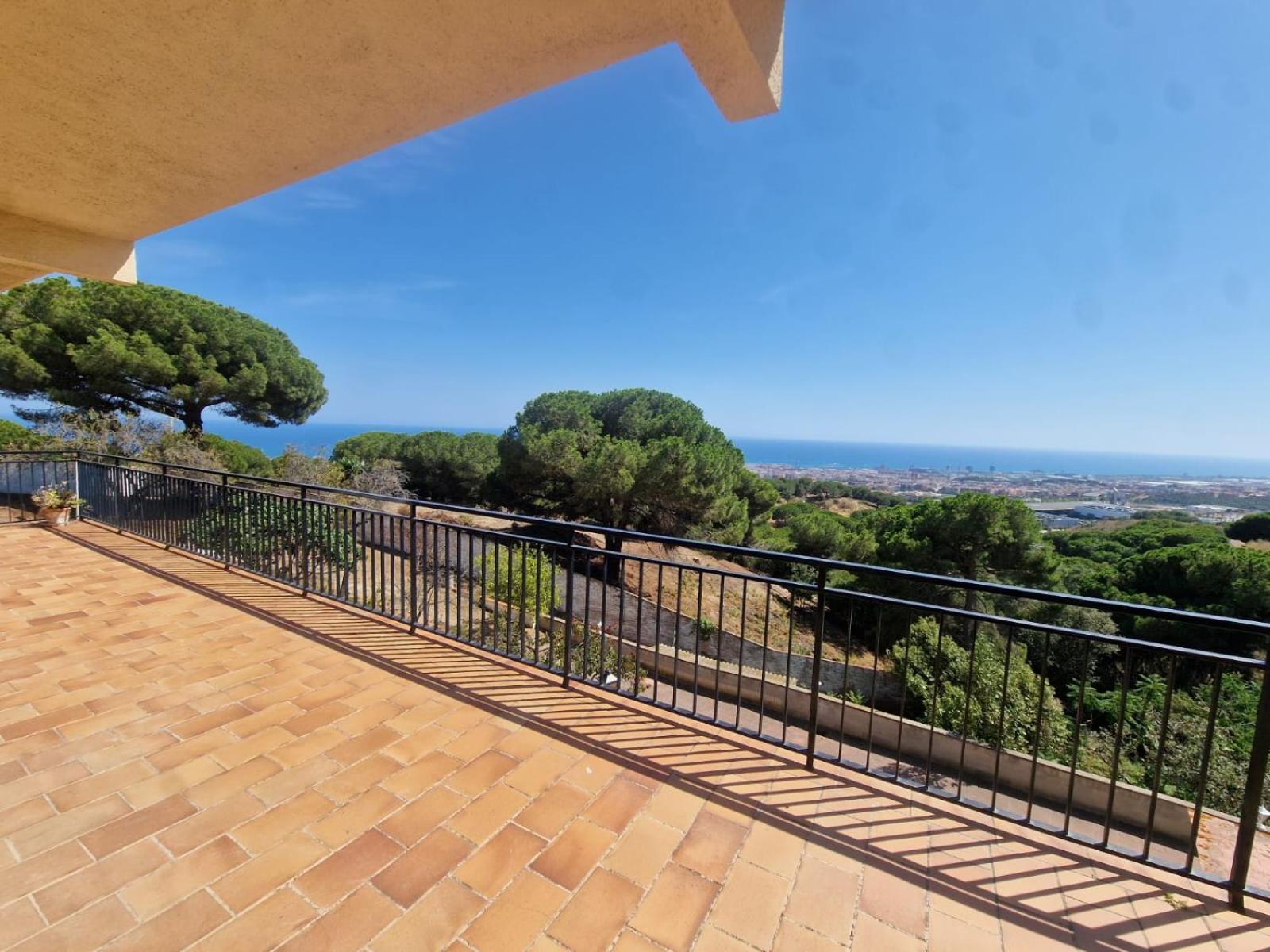 Villa Maresme & Villa Rosa Матаро Экстерьер фото