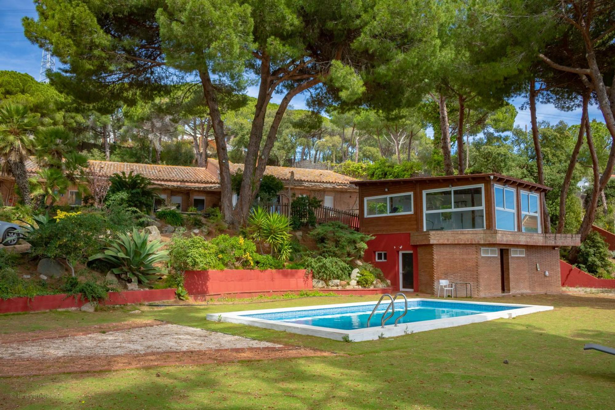 Villa Maresme & Villa Rosa Матаро Экстерьер фото