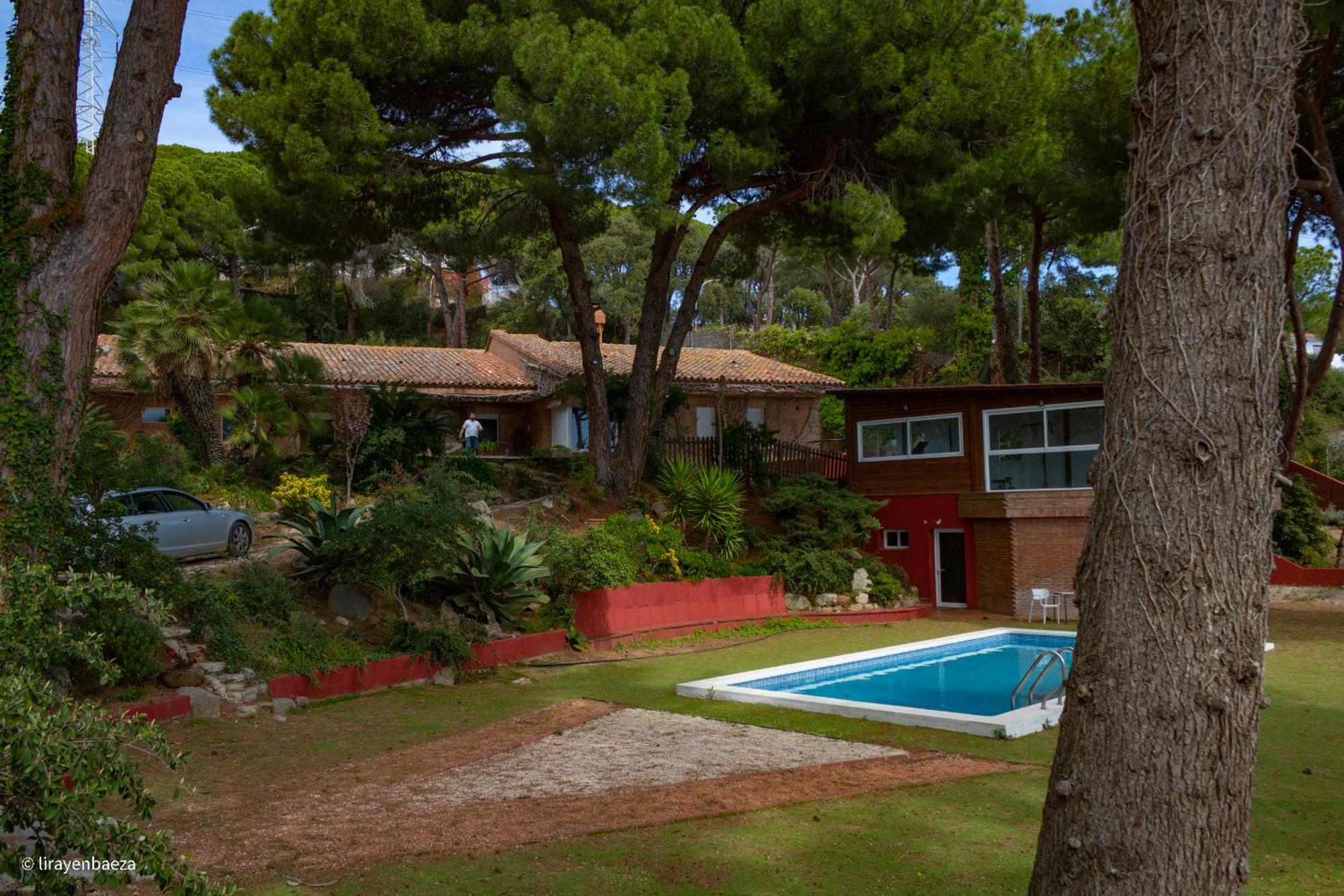 Villa Maresme & Villa Rosa Матаро Экстерьер фото